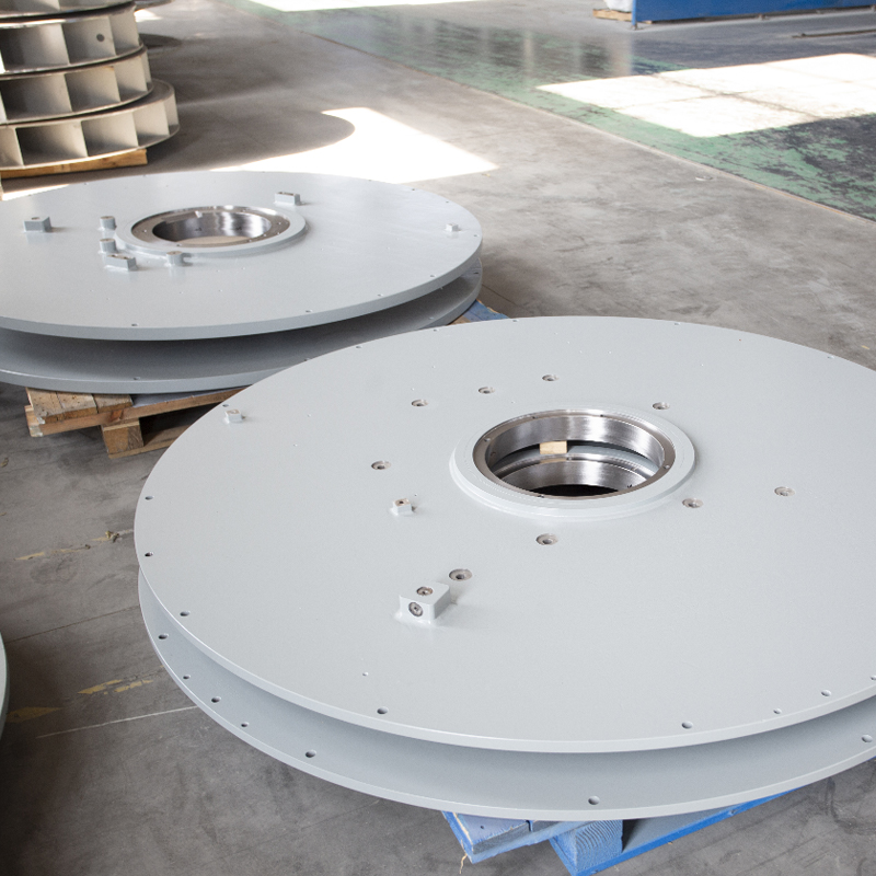 Szigetelt csapágyvég zárás